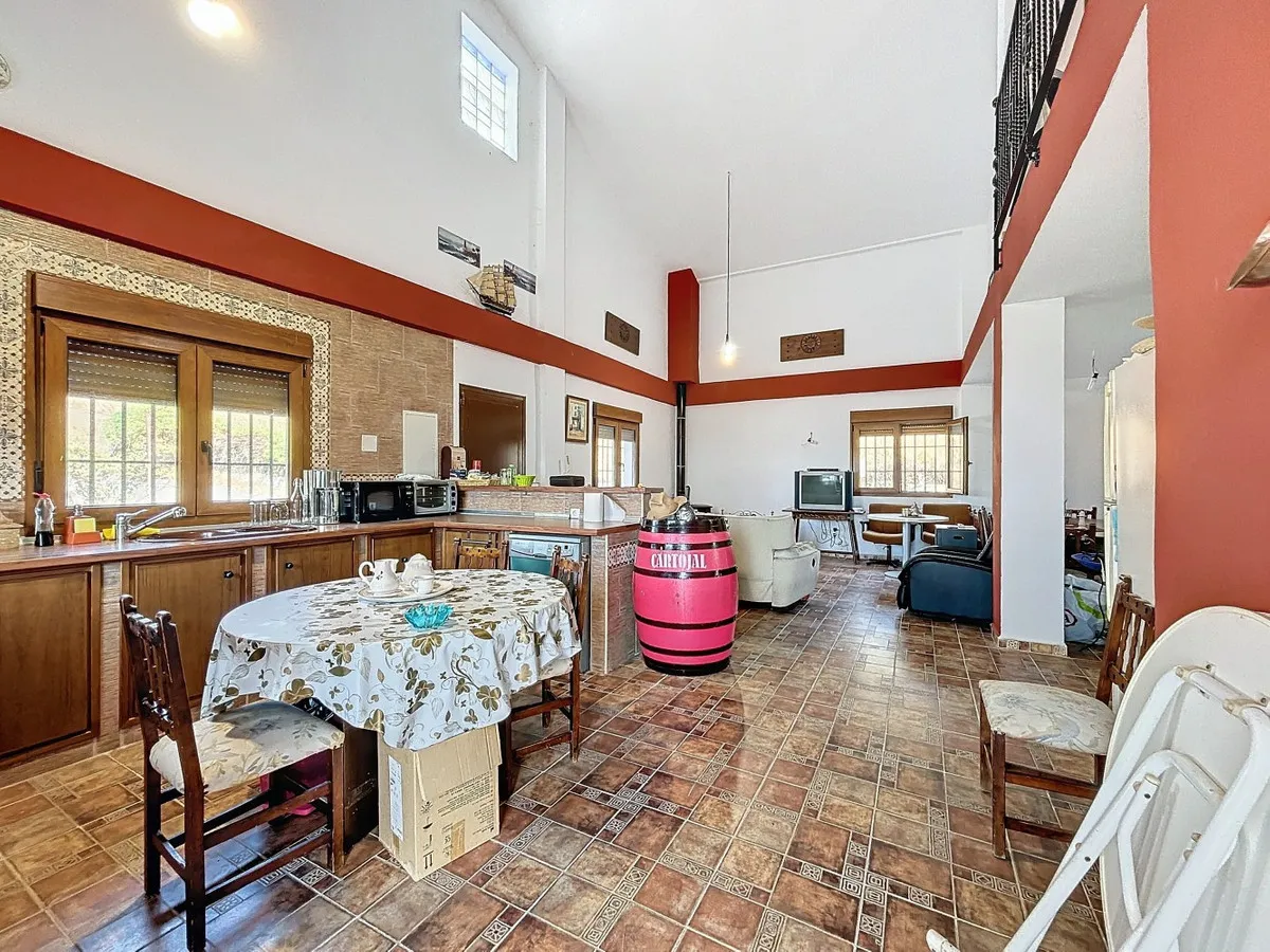 4b38535a-2f78-4c2e-8301-9b3ba3d48933