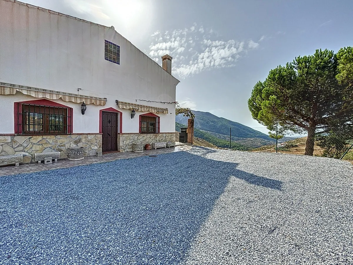 5706bad5-2561-43d5-b4ef-fa5b523a14ba