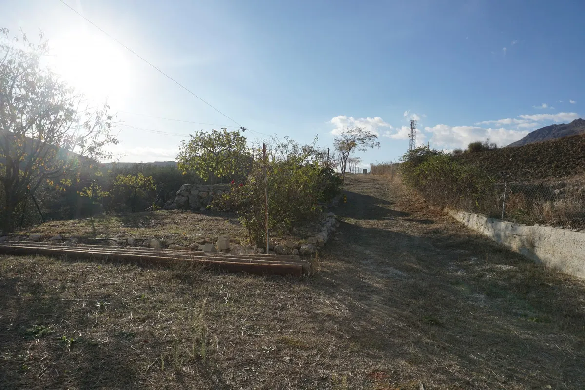 db569dd7-9b7b-4773-8002-830218a6a12a