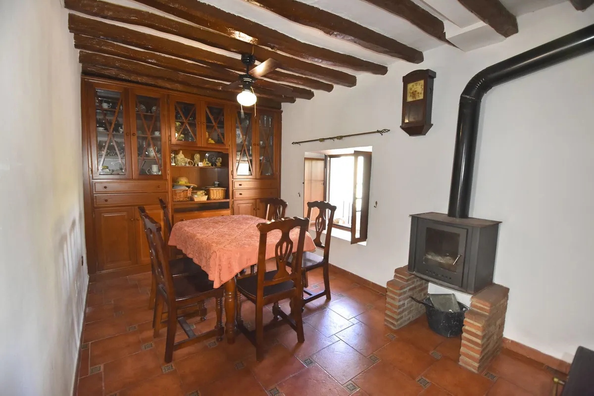 0a74b1db-92a5-443f-ac03-e948f6db27c5