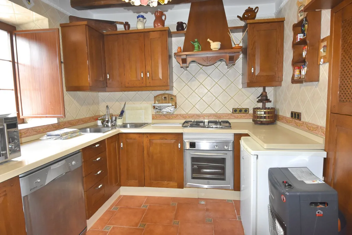 7a9141e4-cbb8-4fcc-b5f2-e9358926c971