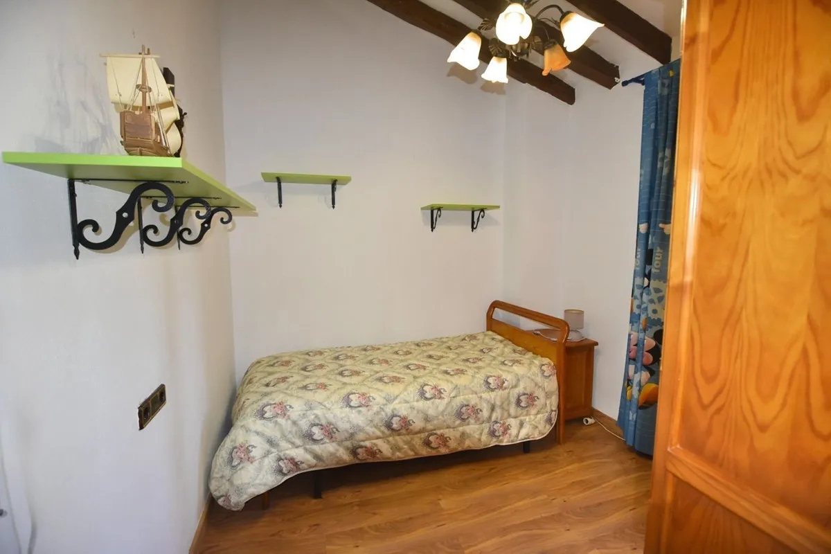 ad02383a-229c-4fec-b3c8-aaf9590948d3