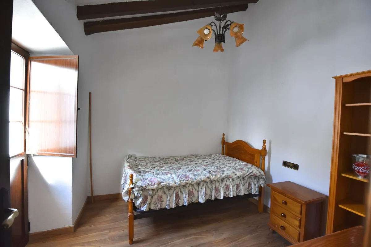 dcac8369-39cc-4804-aa46-653e4f496d08