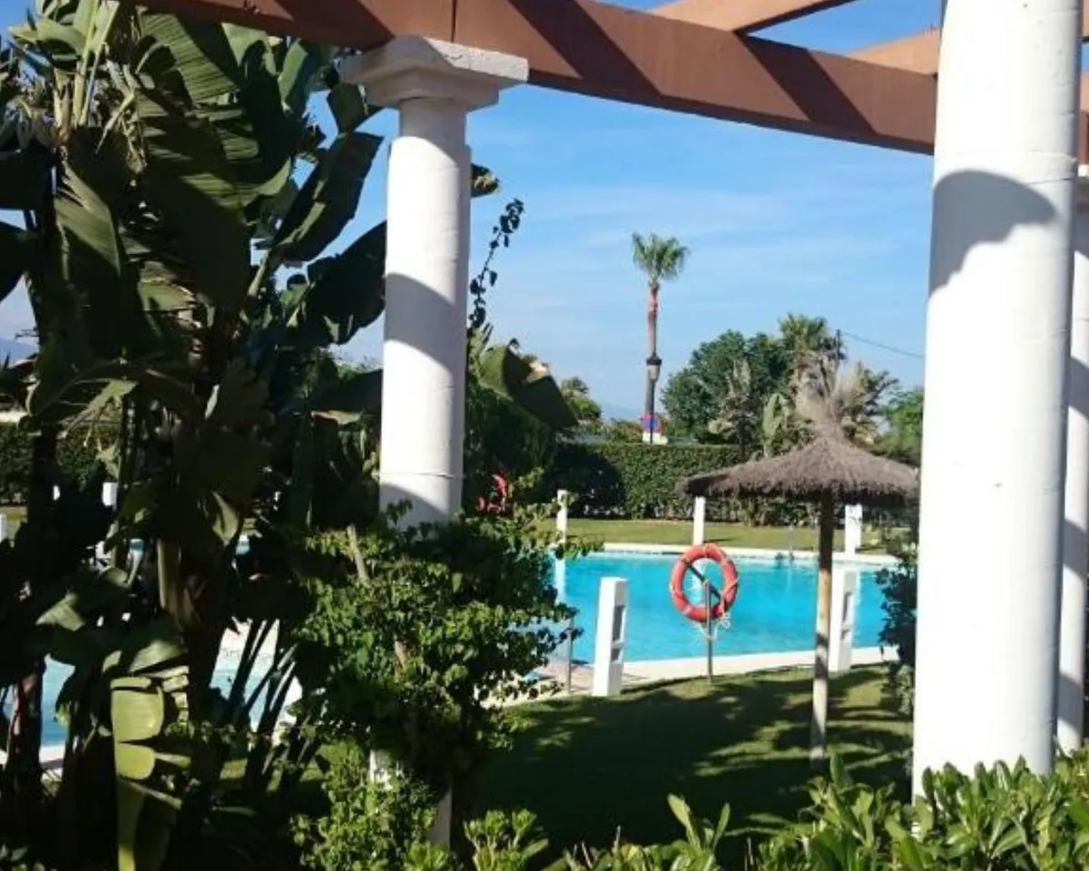 4d16c5db-9184-41b8-b637-77a78fd71a5f