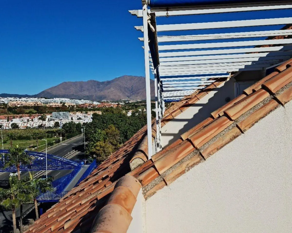 d5a274b8-7c2a-45d3-a351-66975706deff