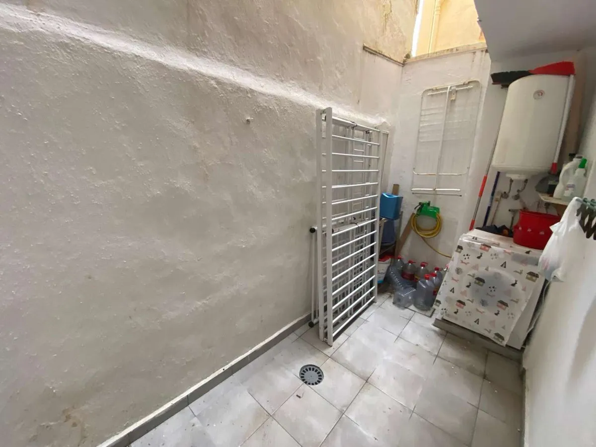 b891c550-38ad-4ad1-9069-18872a67308d