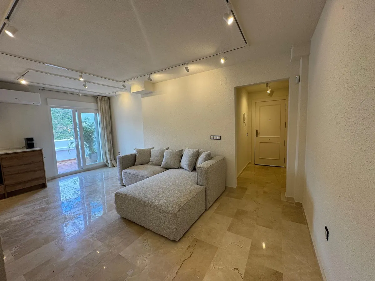 3db5b562-6b3d-4abe-ad39-8b7dd7377a37