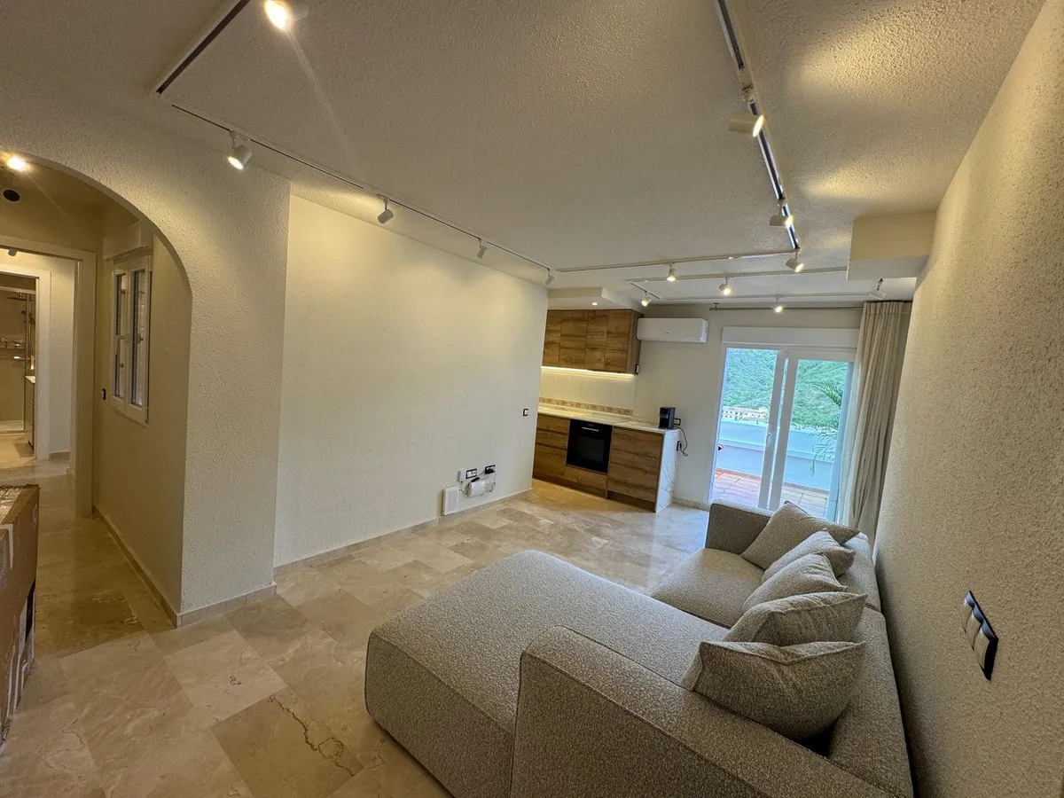 e848e507-b7f1-49af-affd-c07145f36c83