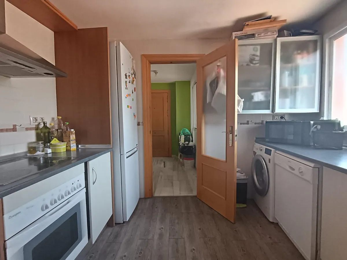 e433cf6a-c51f-4241-a1f4-dae1cd2683f3