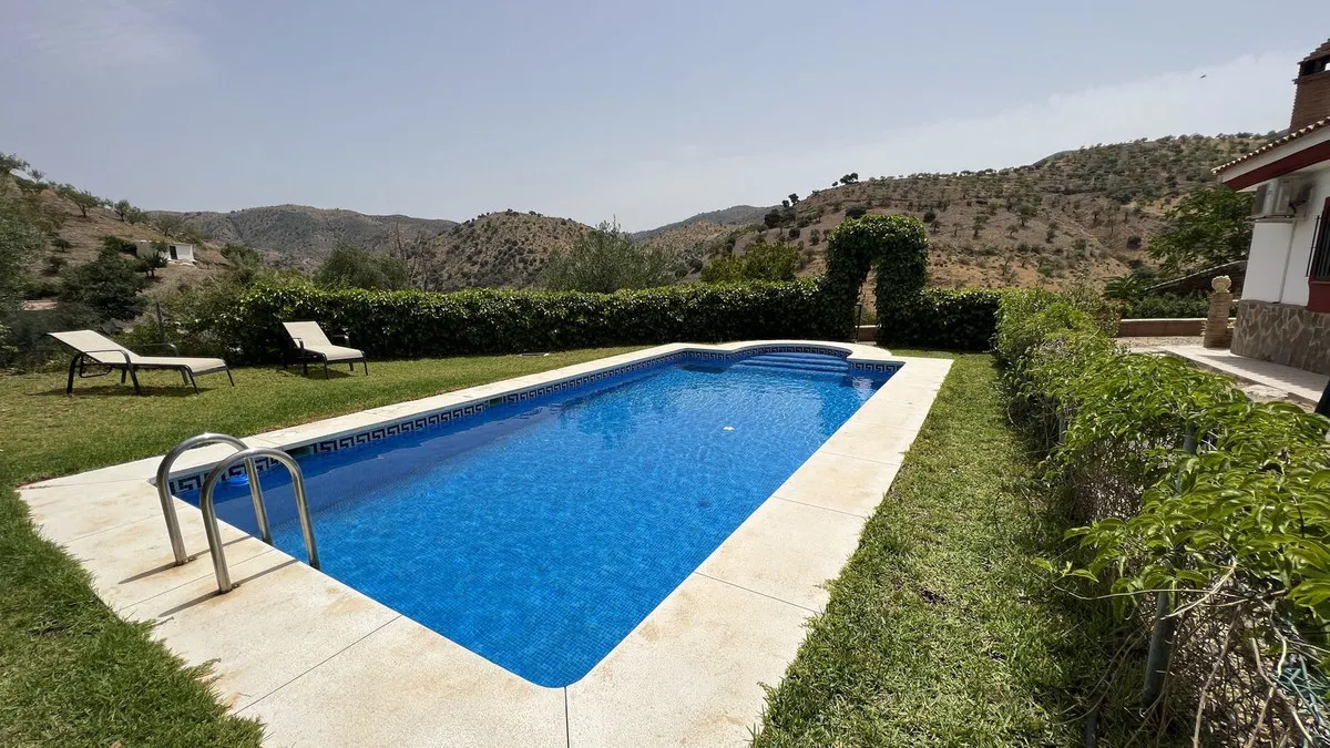 4b35f1af-e73c-4e49-8454-626482a92d0e