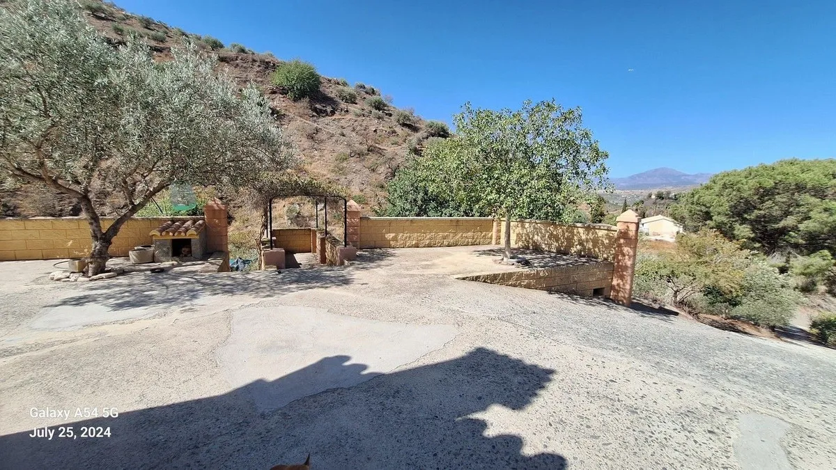 a74adc01-aa6e-4915-8455-22616df525c9