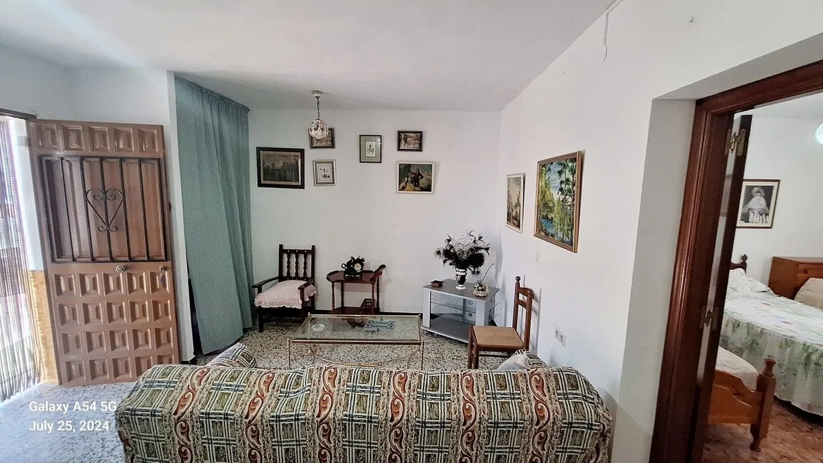 d3d5e5e8-81f9-4f1b-adef-24fd8e23dad3