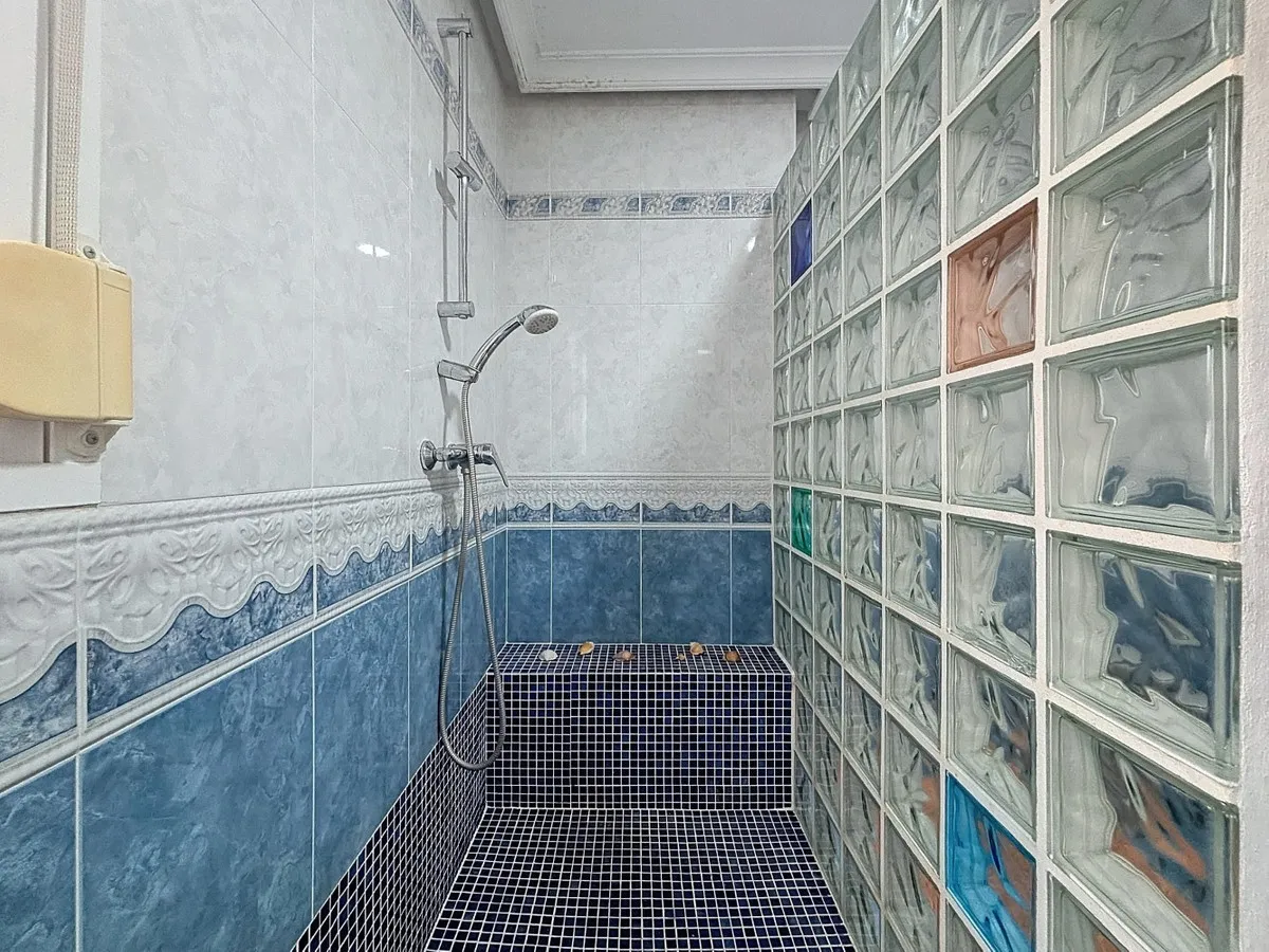 675a11ea-e69d-46c6-a054-7508a6d40fbc