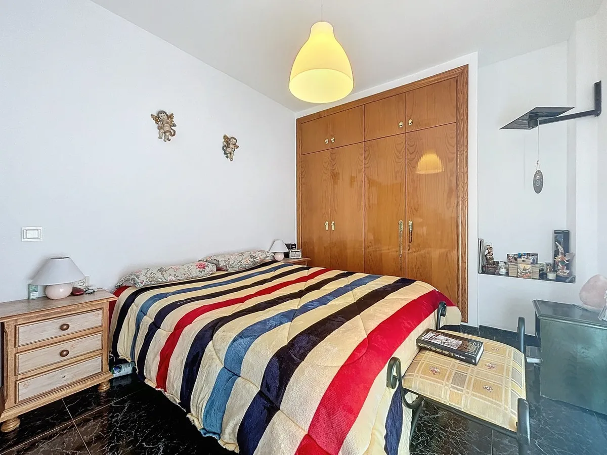 825e230b-999f-4b5c-b972-a019d4c24c26