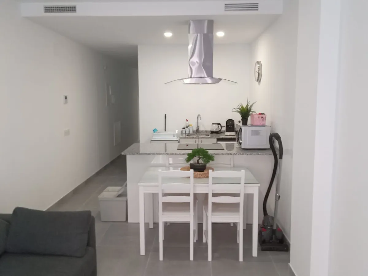 1f85d3f9-4775-4585-aefd-2266b615754c