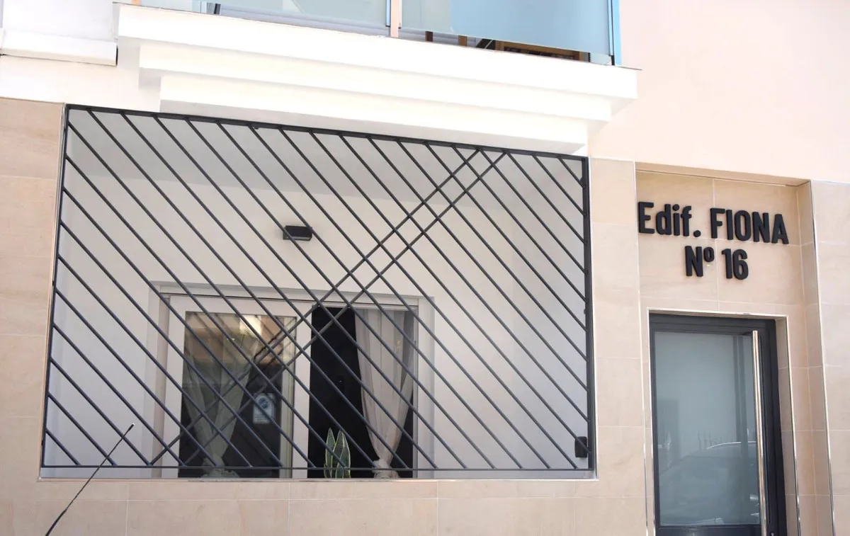 208e9e8f-83fc-470f-8fc7-c05c7a85417d