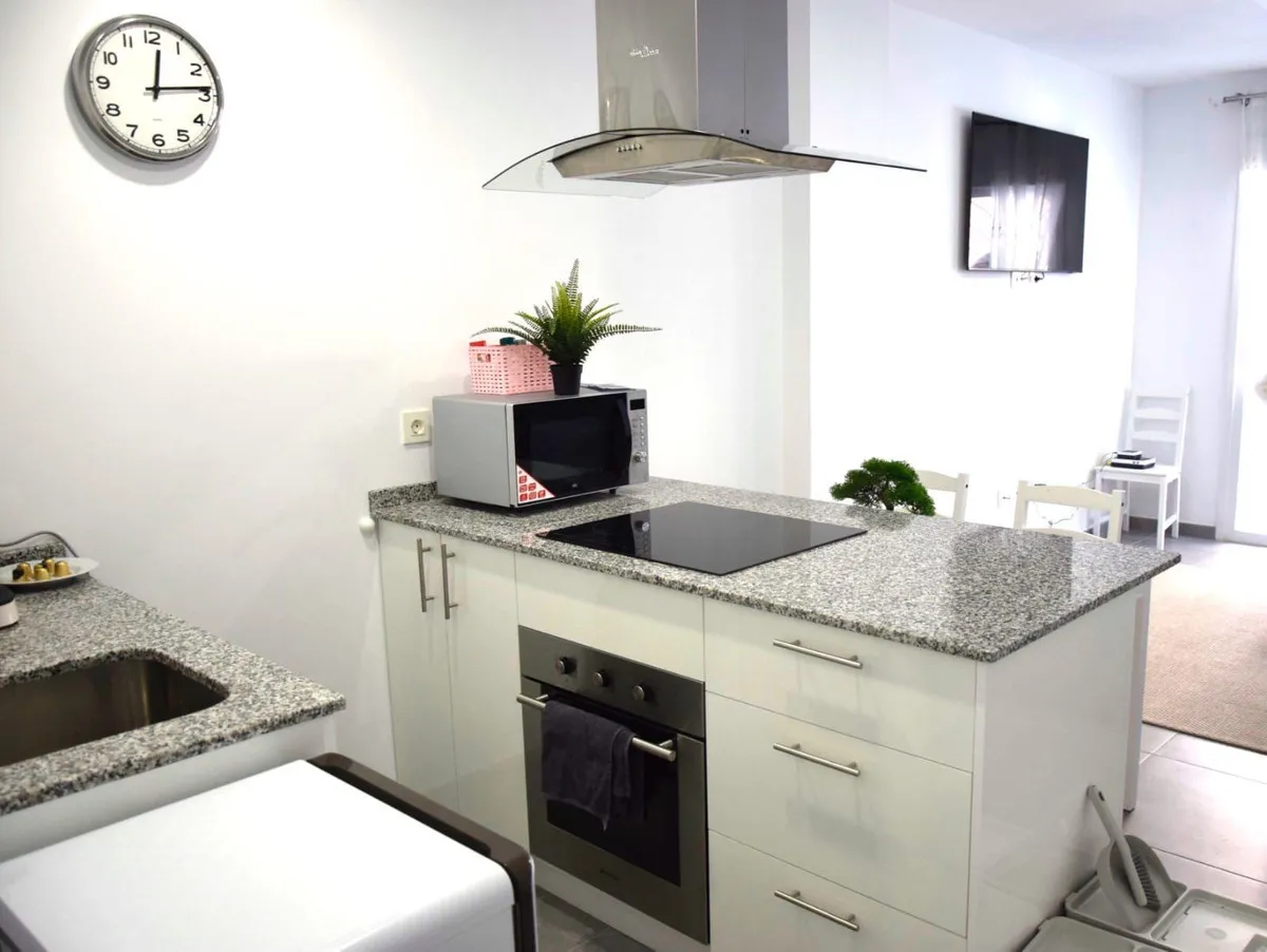 2ade7680-735f-45ee-ab6a-c2a8f4f6864b