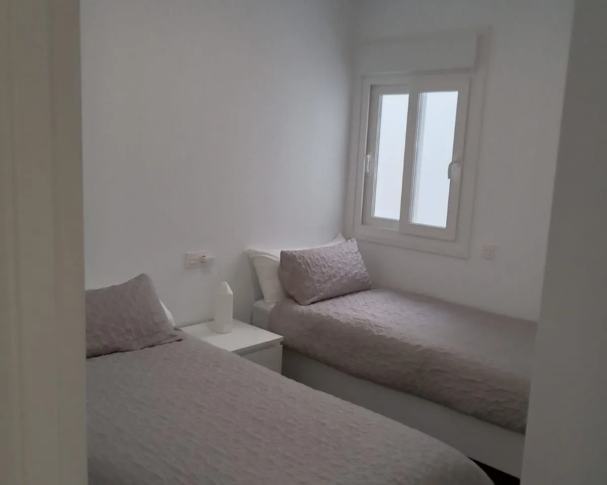 a62fd8be-02b3-4106-a737-9d92416f2494