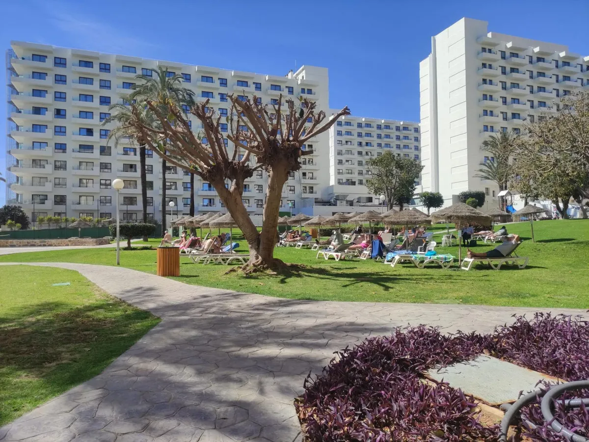 2da811e7-0865-4784-aec3-1c8db42cb1a9