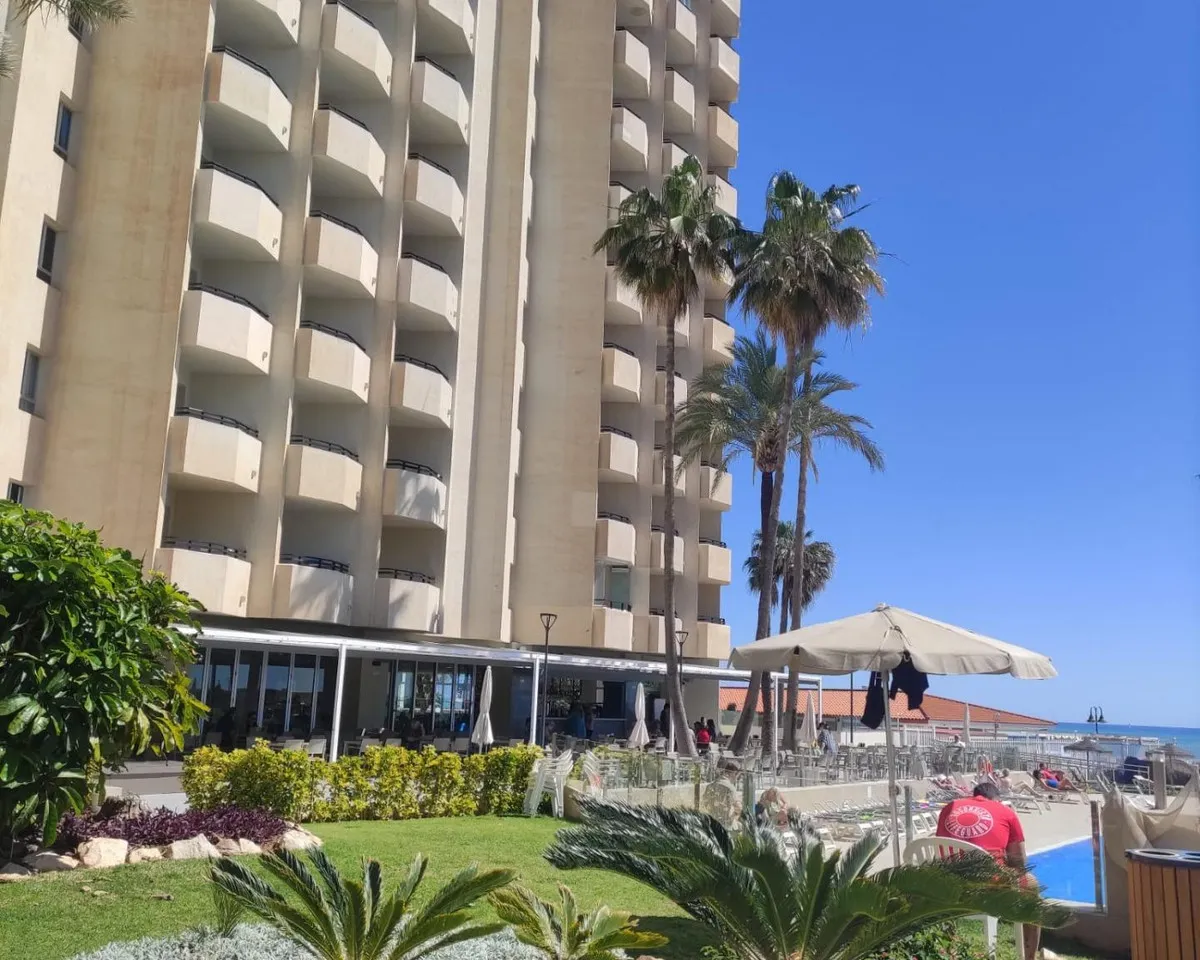 8c737e52-c657-4b93-968d-a03aca1ad96a