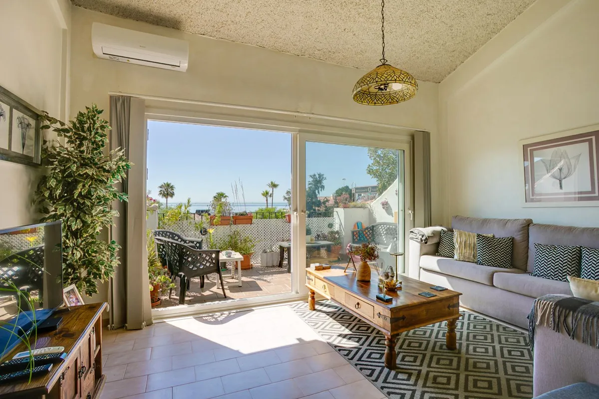 f074f9d2-37aa-46d5-952a-b9d88d03abee