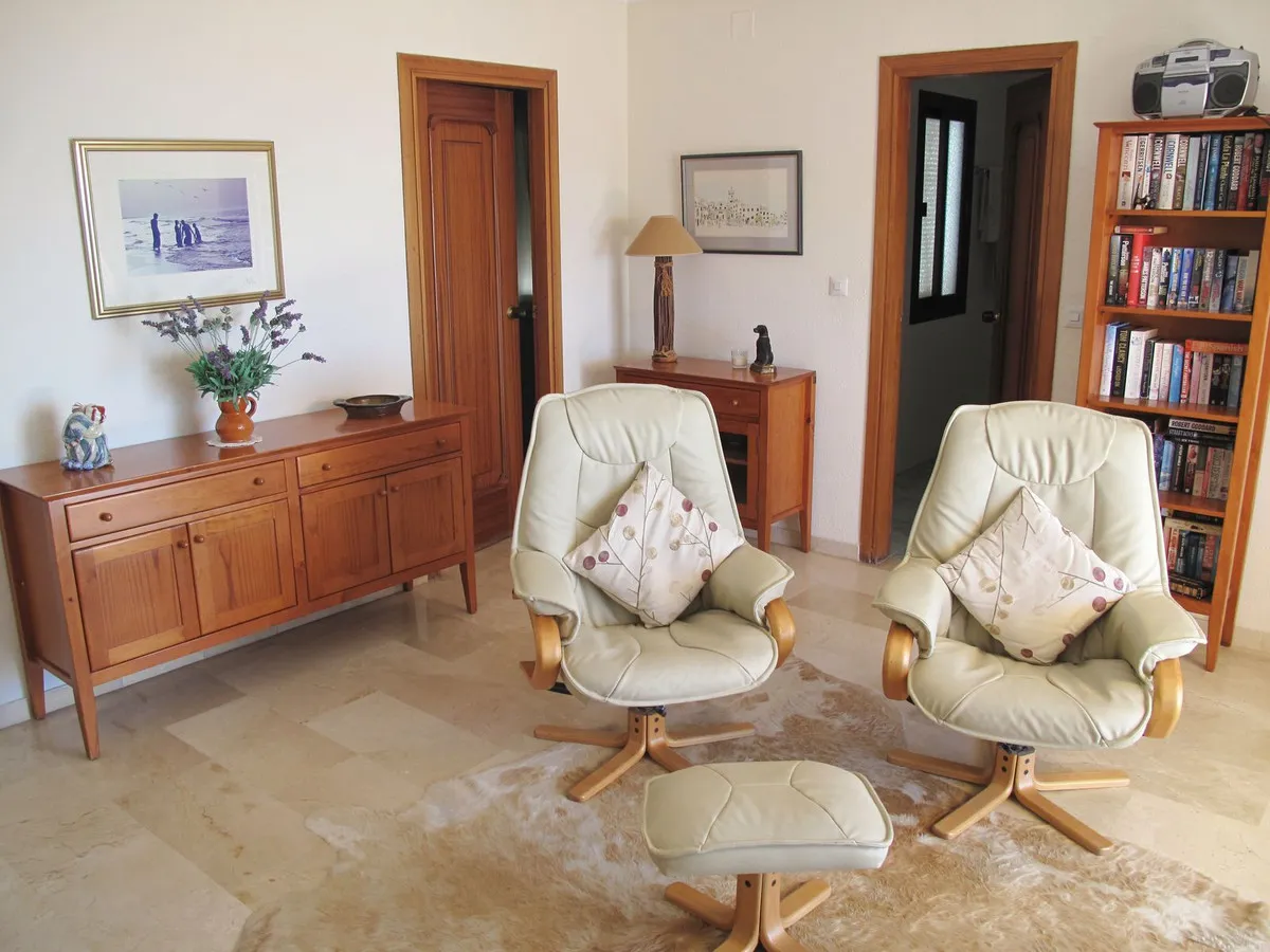 eb0ed7f3-e3dd-40d5-a020-b75c08866e9f