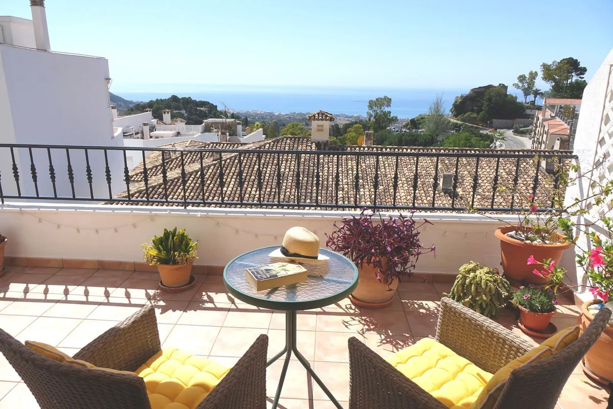 ff34405c-8cae-4cc9-a5c5-e5db84b3b3d1