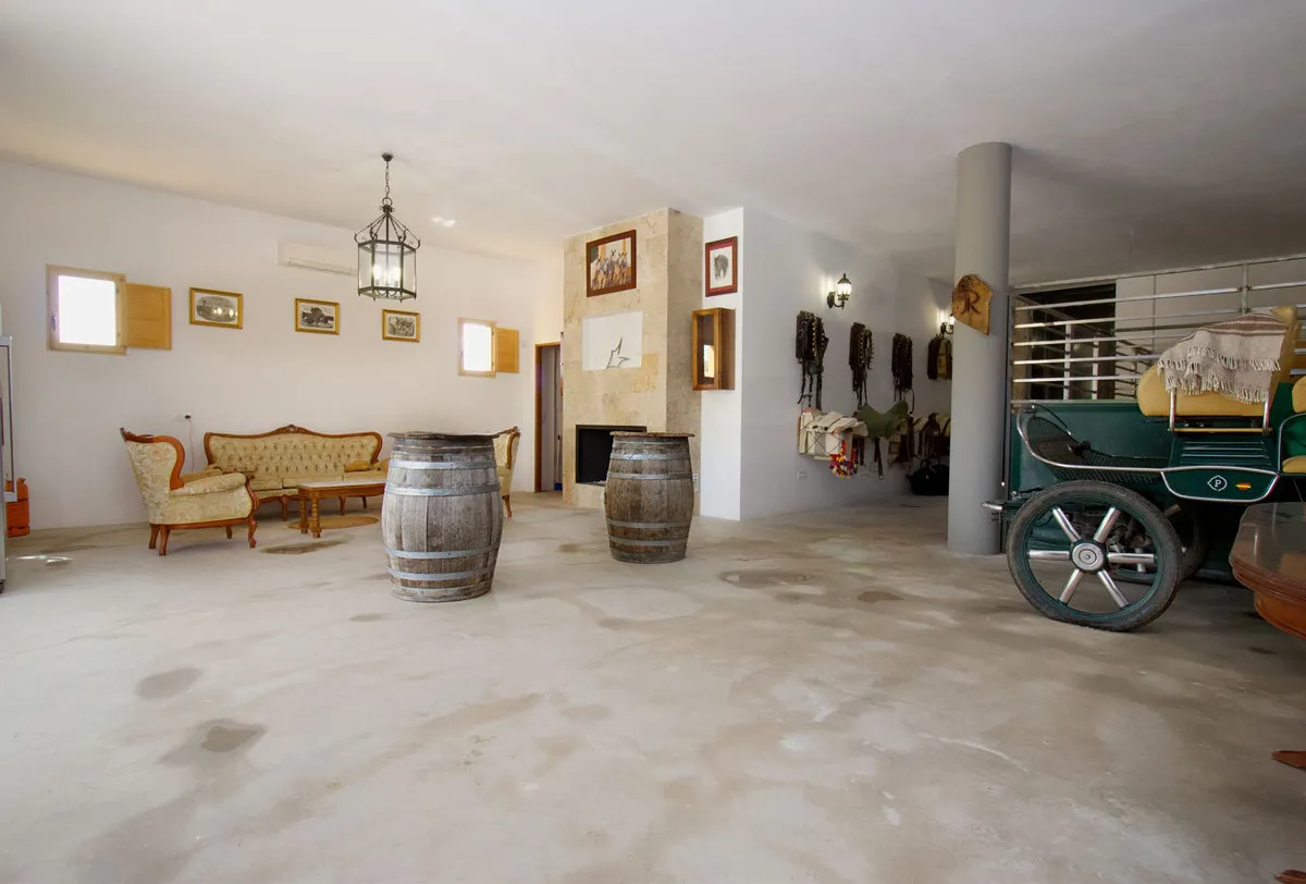 e0a1c158-ded7-448e-ac29-e62b068a0a2f