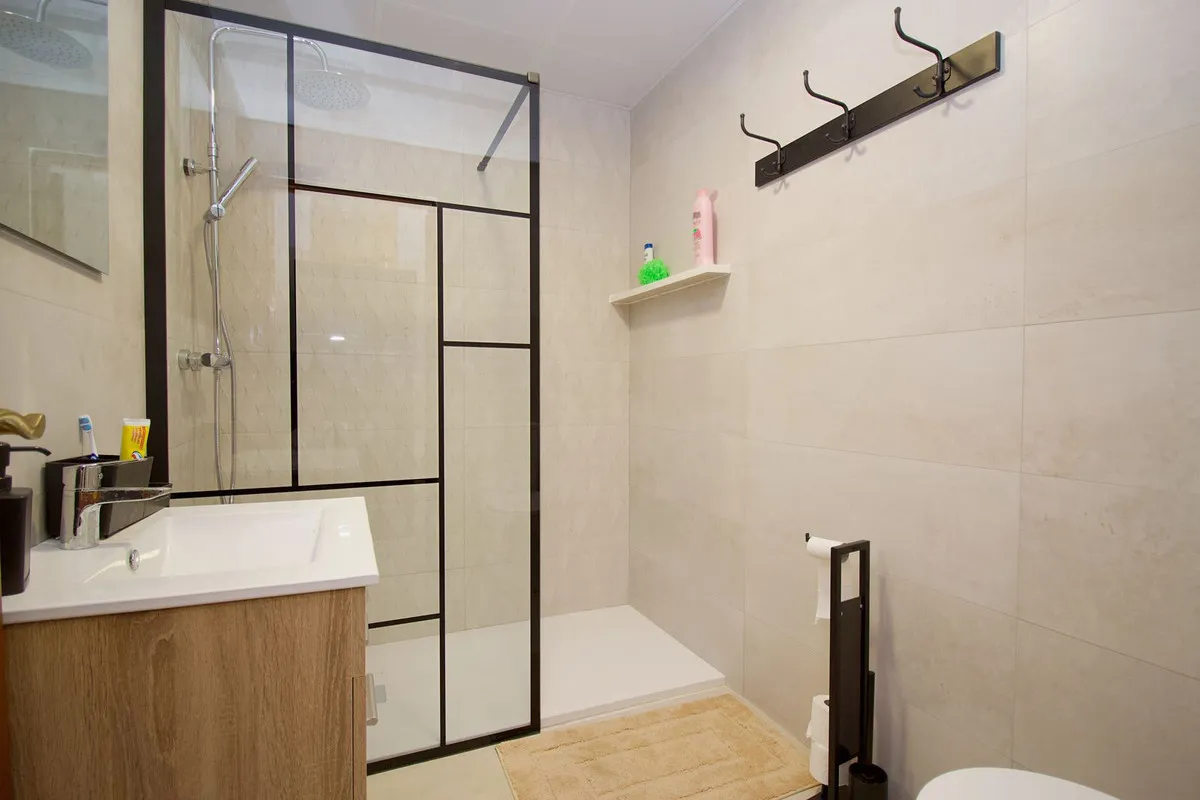 e65127fd-d32e-4788-9783-ef5c9e5367d3