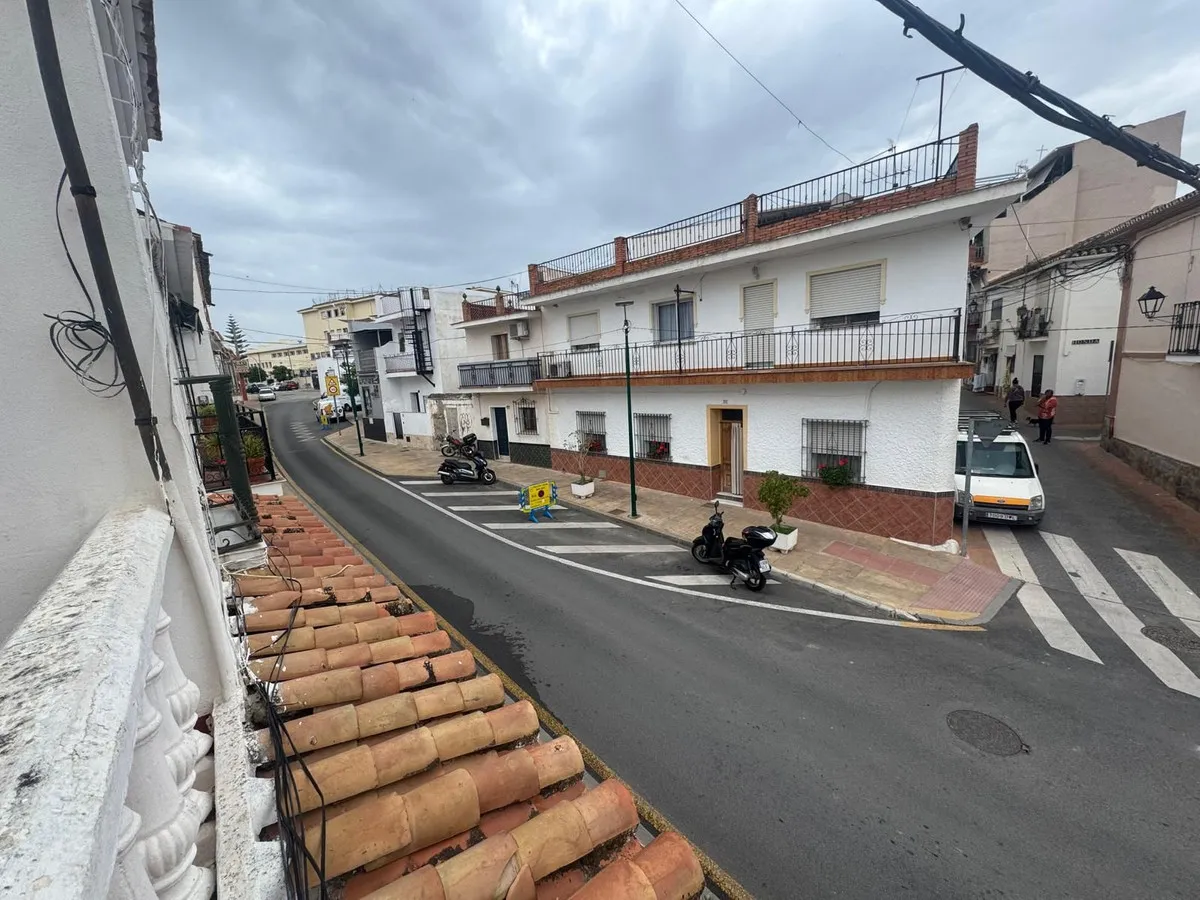 4a127a42-7d82-477d-b8a9-350be1b61647