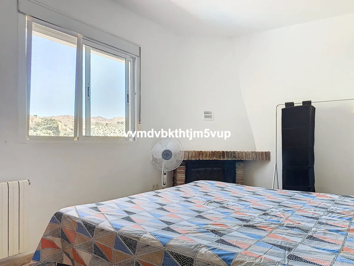 1e8ccba7-48bb-4347-8af6-639d1a389162