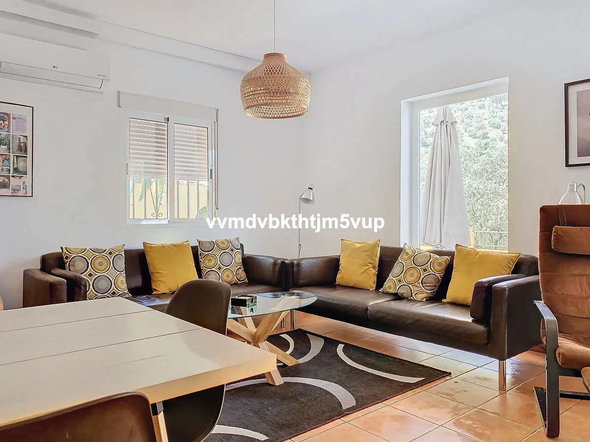 57b0b34a-0e4c-4bde-af18-ac4af35047b4