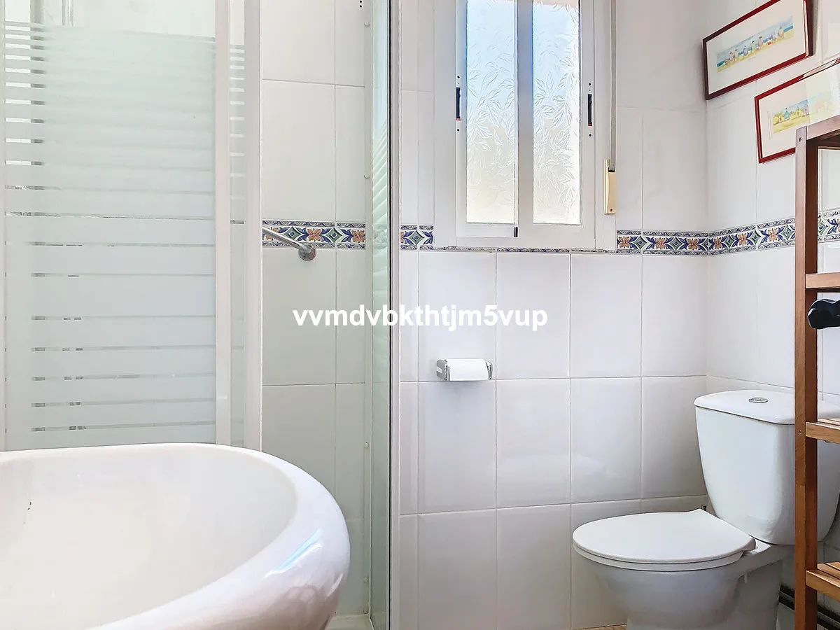 c3232a08-8ad9-47b4-9449-d927f3791007