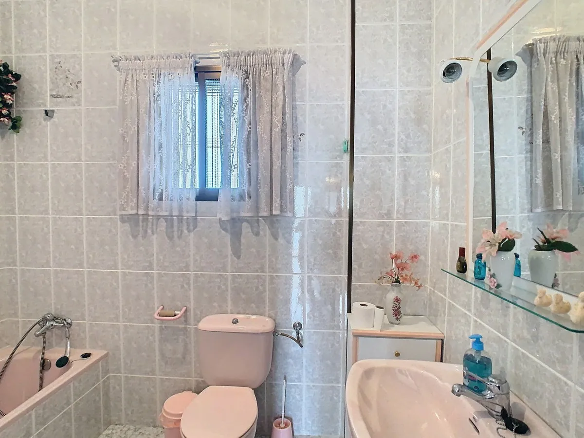 2cd5bee2-b8b3-461c-afb5-a8040bd98061