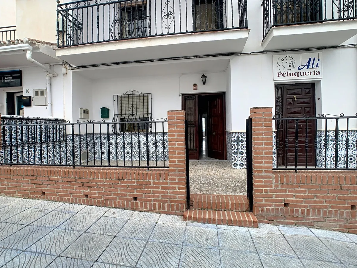 e91b4afe-e0ec-4d51-be56-7b8b00e5a813