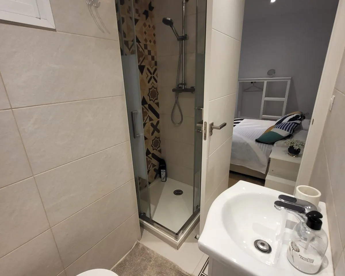 0d1de17c-3d93-4811-83a0-16e4fc86c02f