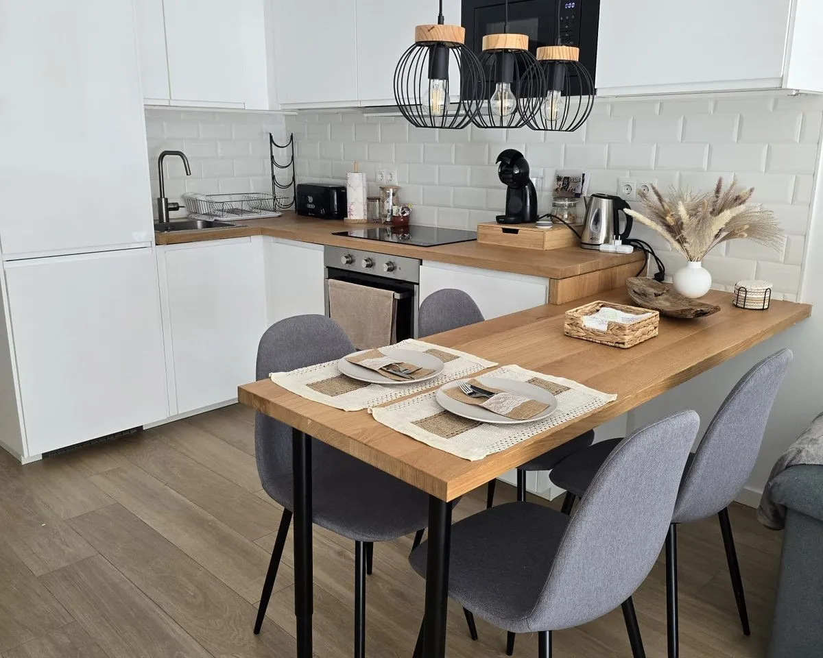 2a381376-2a9f-440c-b0ef-263f2a1eb975