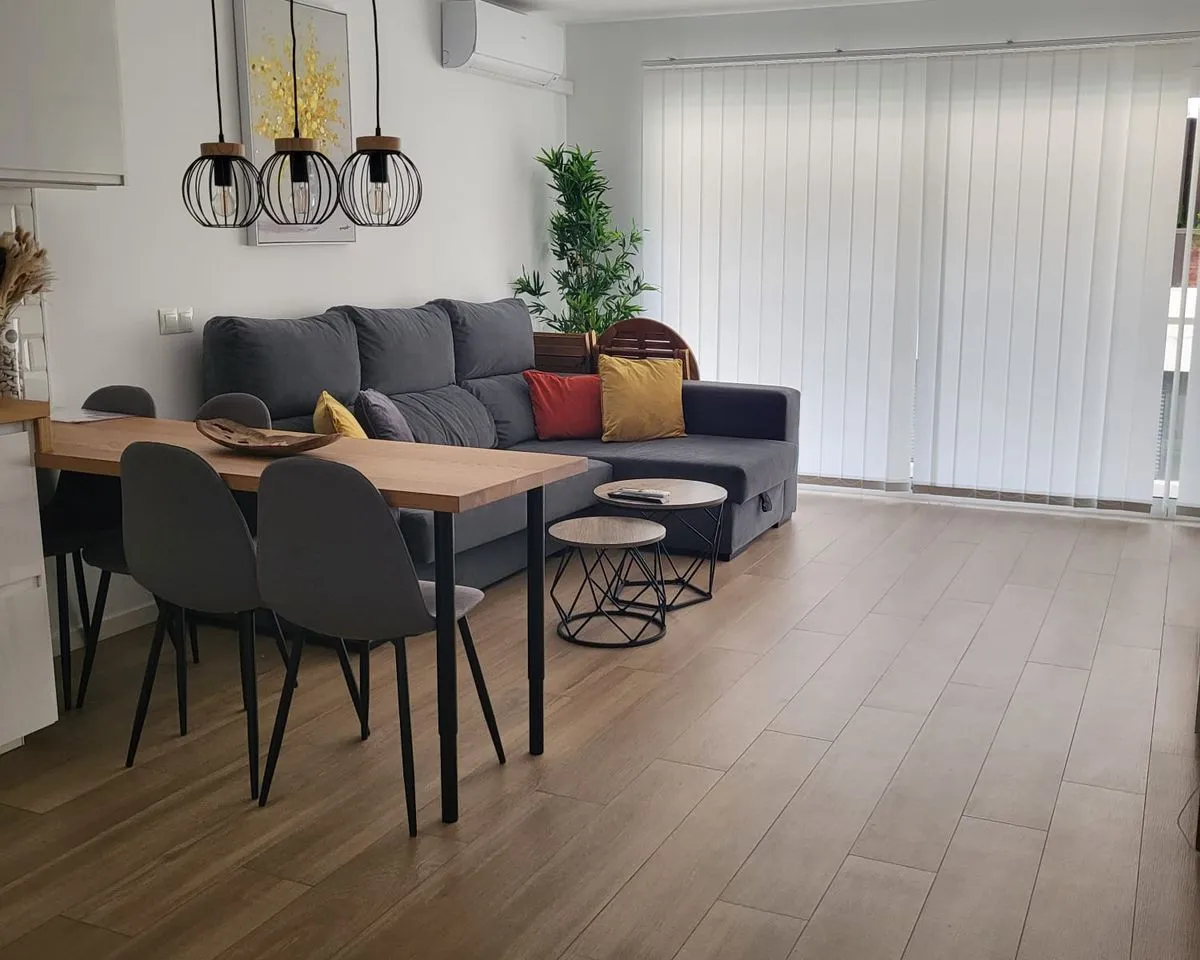 4659f889-8e5d-45a8-9add-454a5a9adeb3