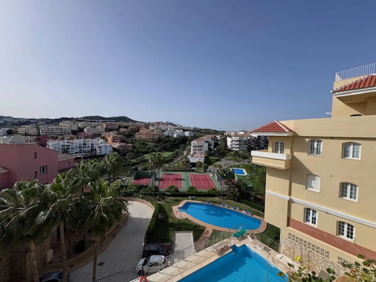 54ba8dd0-a0f7-42e7-8d5e-577d8185770f