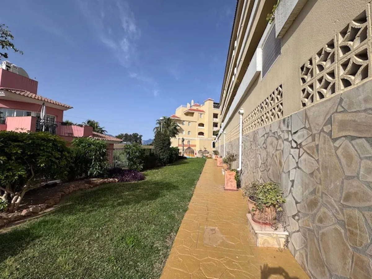 b619d50c-b956-4a5a-b5e6-f9239be7acf3