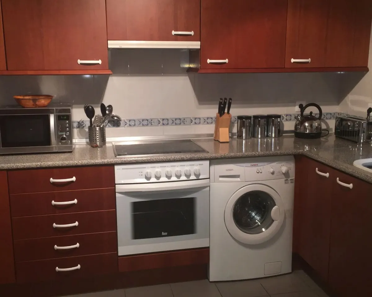 f11cf180-8209-47d1-aa01-1d090ffa6939