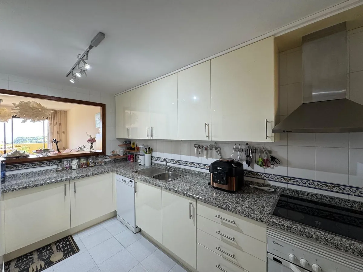 0508bdf1-5bf2-4ef2-94de-9a09751e97b3