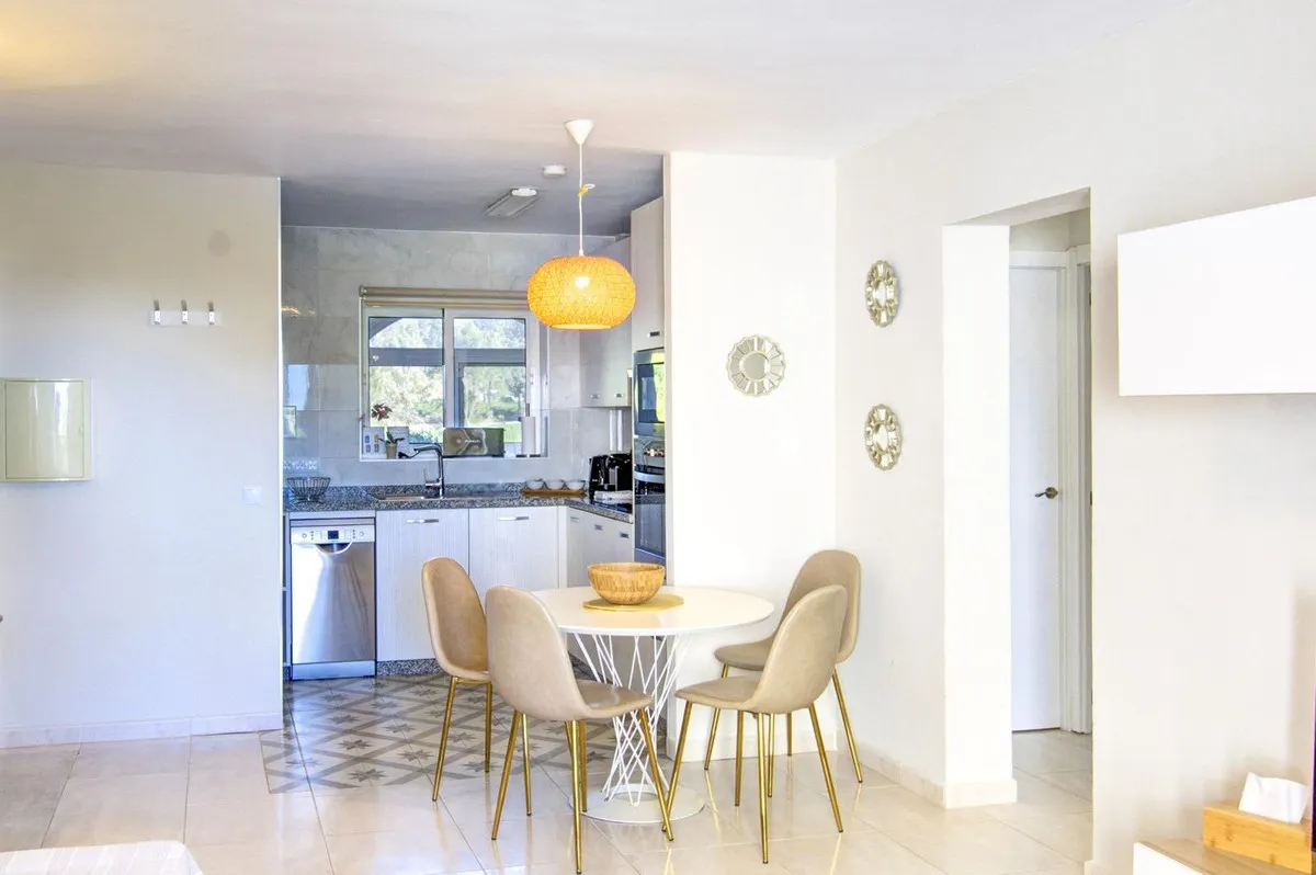 6ab4739c-658c-4d9e-a80c-96ad87d01943