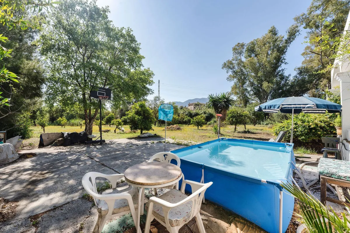 ddfebb61-b115-4fcd-a99d-e72f7243d422