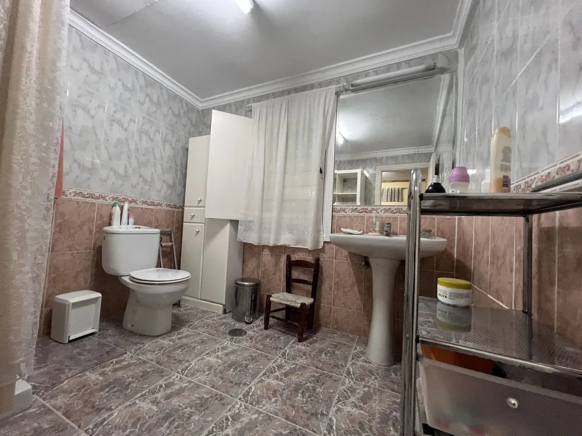 0a844dd8-0732-45e2-8cfe-91f80c6d1fdc