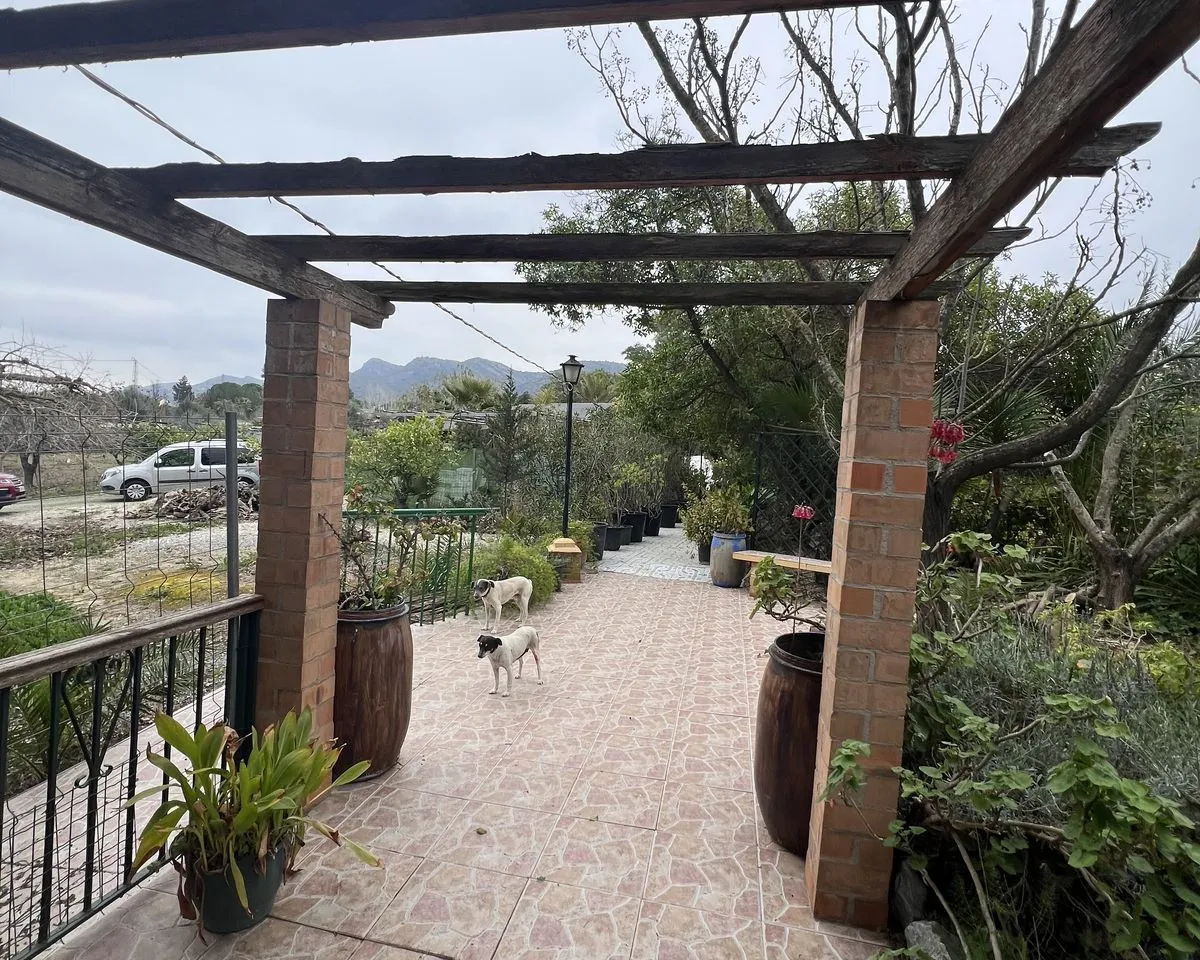 e4487faf-4743-47e7-b6f6-389672380a2a