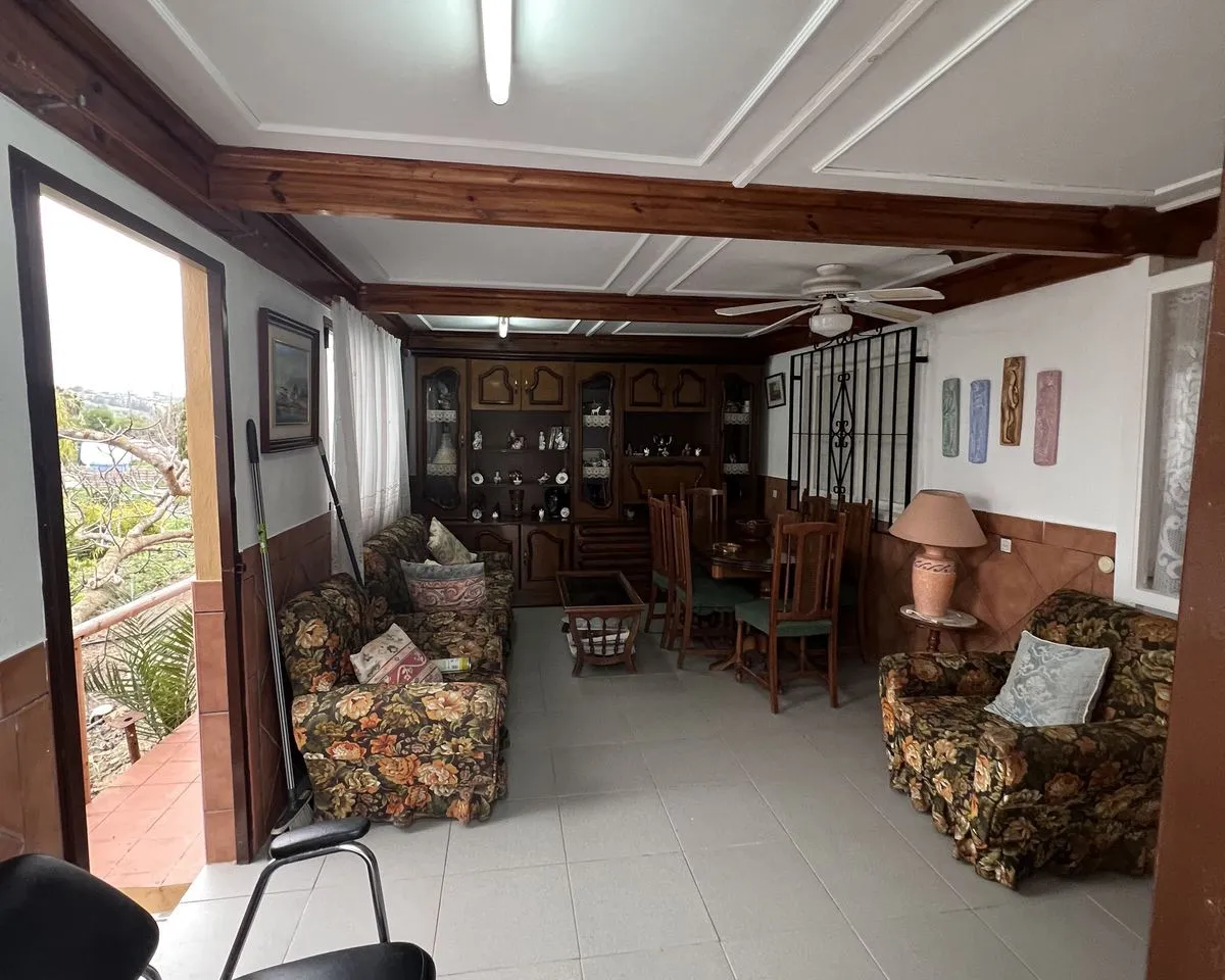 fd6380da-a6e1-40e0-917b-02974a9af62f