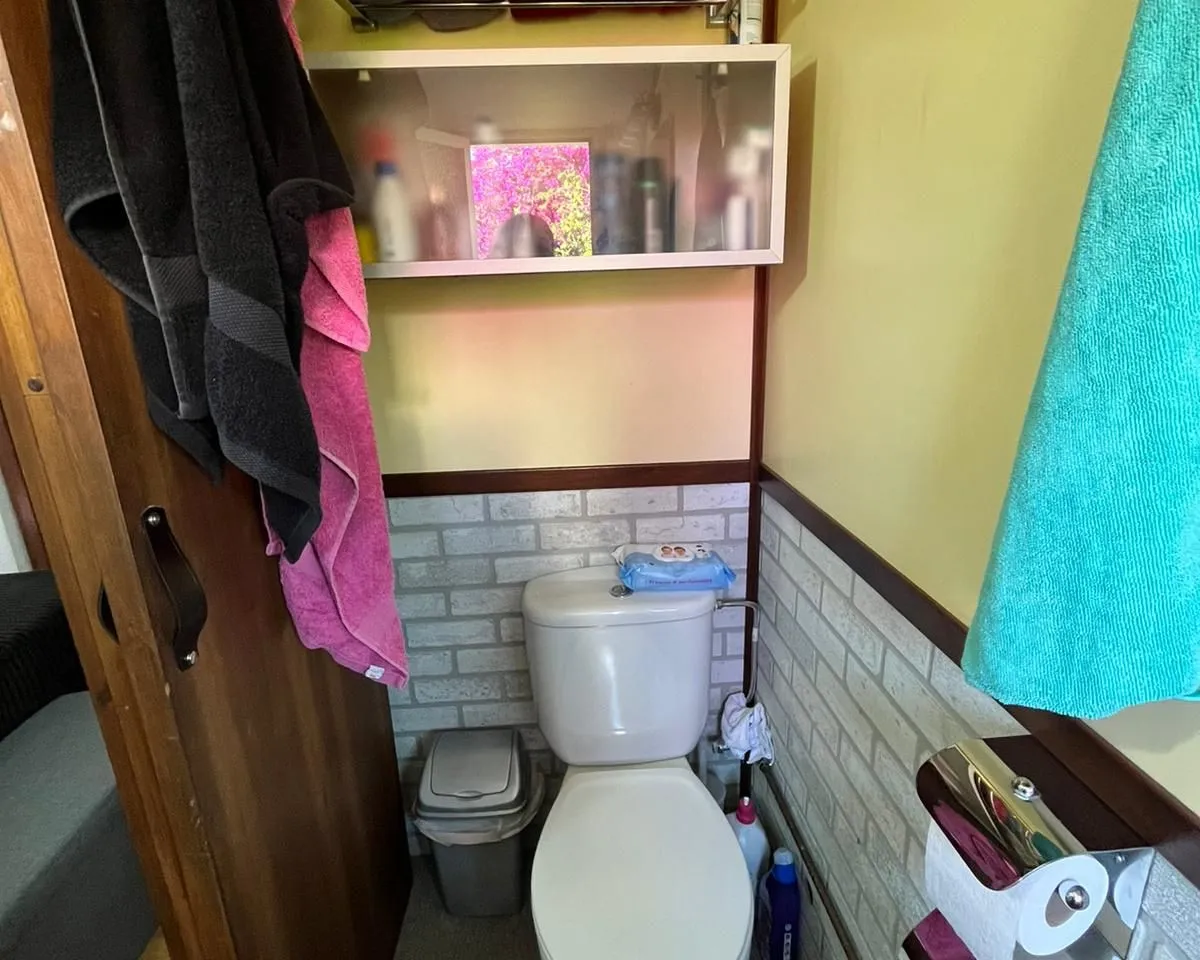 03e3107e-5a6f-4da4-ab4d-a02e2d1bdecb