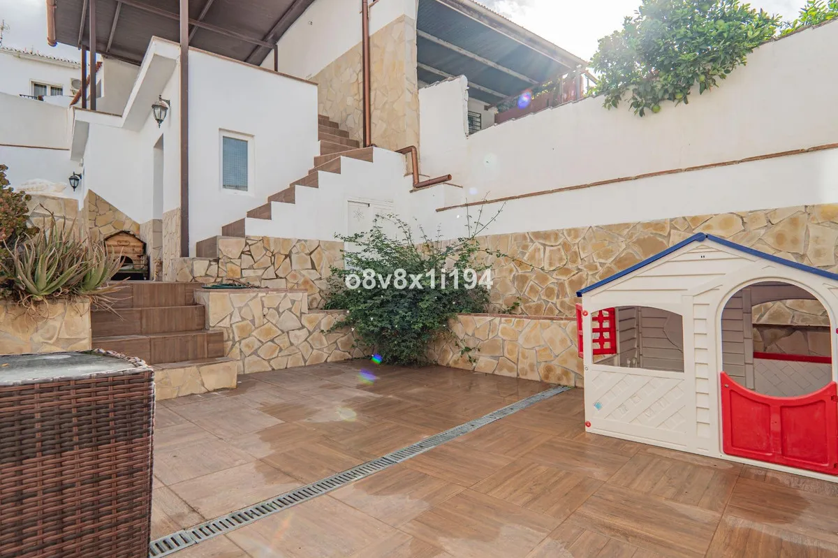 17fc2358-7e6e-45b1-9991-ba5dea632556