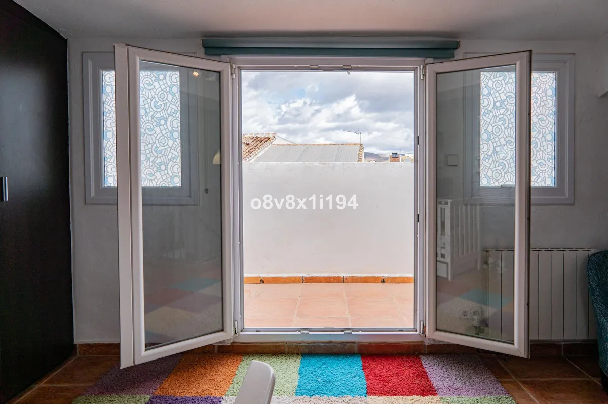 278235af-c7bc-40f3-9308-f57e8db0b227